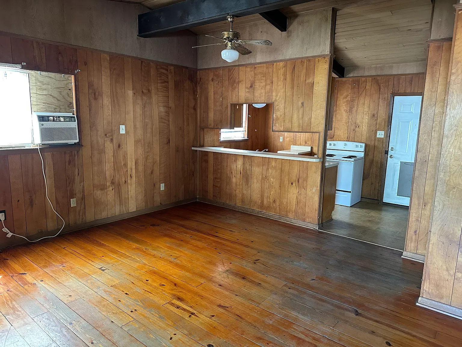 2 bed, 864 sqft, $1,350 — Photo 4
