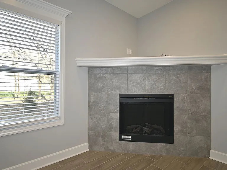 112 Ryan Ct — Photo 14