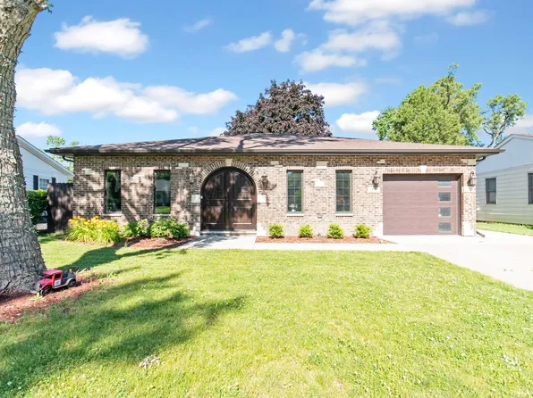 115 Stadium Dr, Joliet, IL 60435