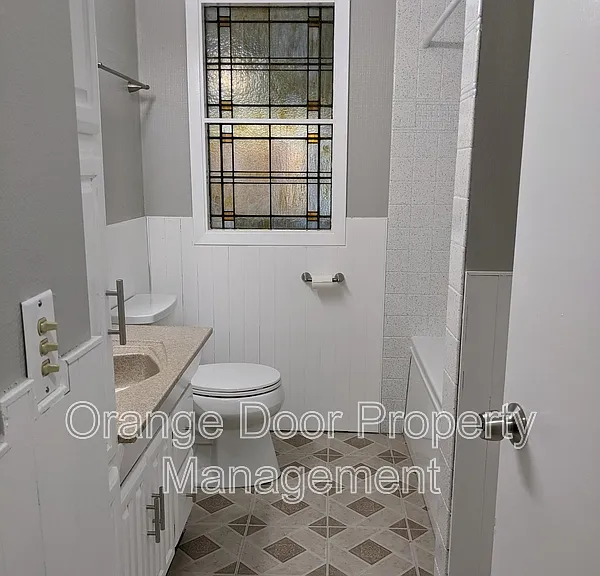 1611 Wheeler St S #1 — Photo 4
