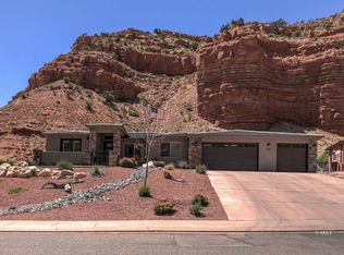 504 W Los Barancos Ln, Kanab, UT 84741