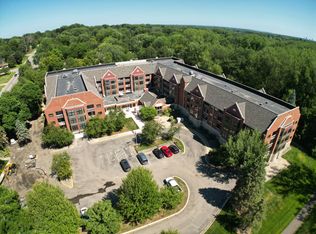 500 County Road B Rd W #335, Roseville, MN 55113