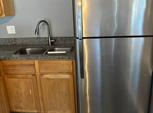 570 Mann Pl APT C, Elgin, IL 60120