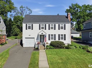 198 Auburn Road, West Hartford, CT 06119