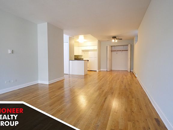 2nd image of 1445 N Dearborn St #F4