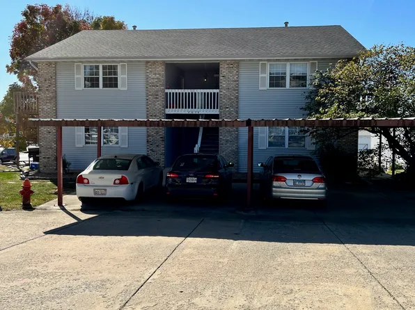 2636 Villa Park Dr #A, Highland, IL 62249