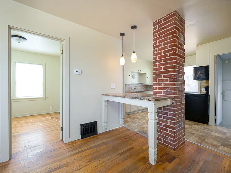 408 11th Ave S #408 — Photo 5