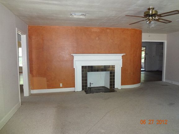 3rd image of 113 Forest Park Blvd