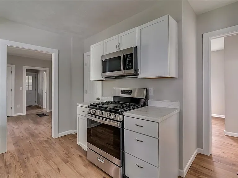 125 N Hamilton St — Photo 6
