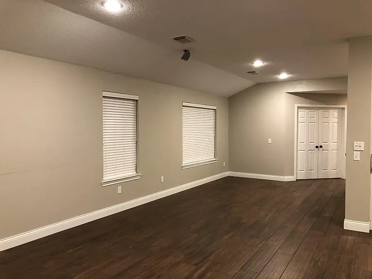 6315 Canyon Rock Way — Photo 28