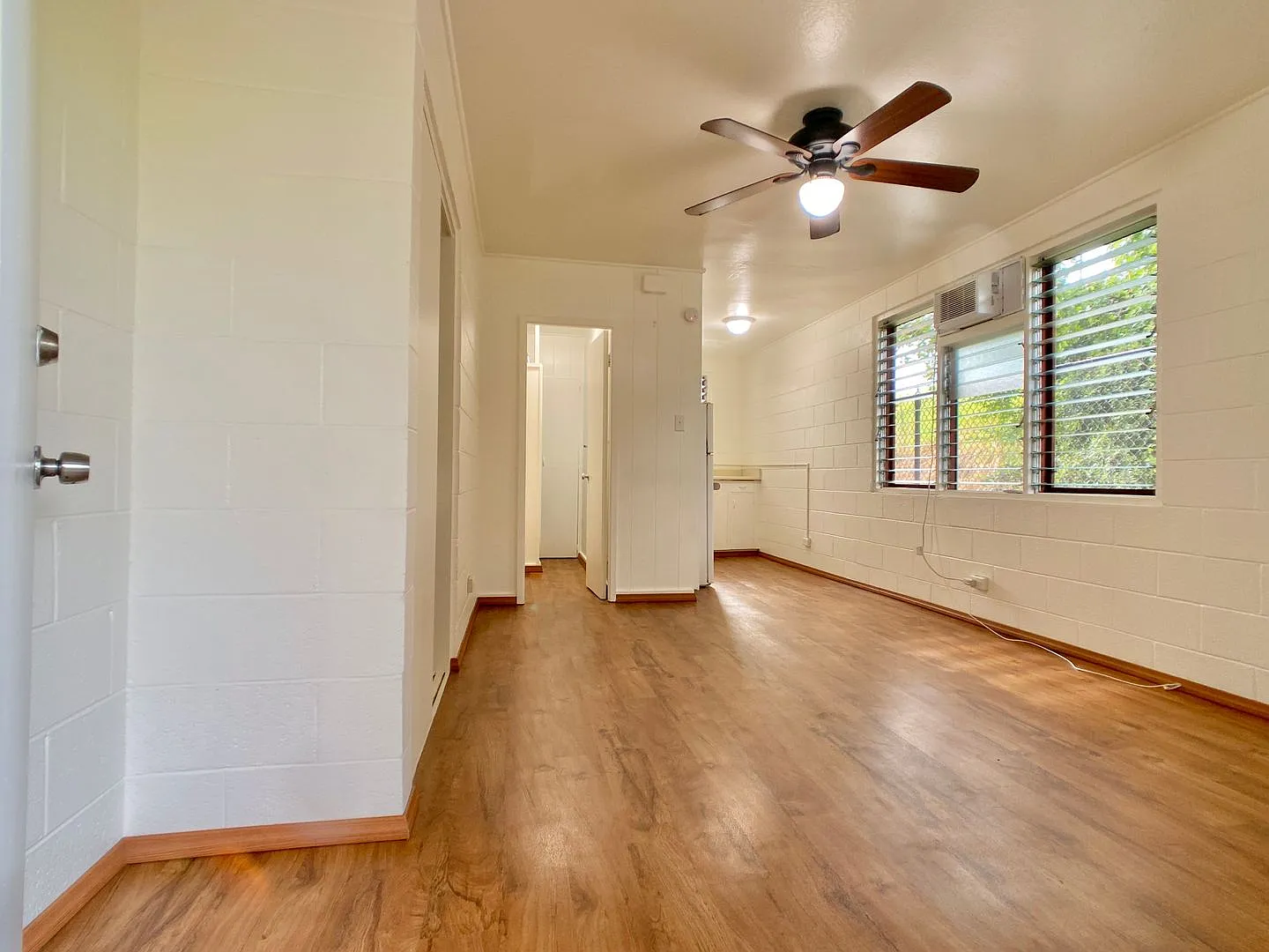 Varsity Apartments — Photo 2