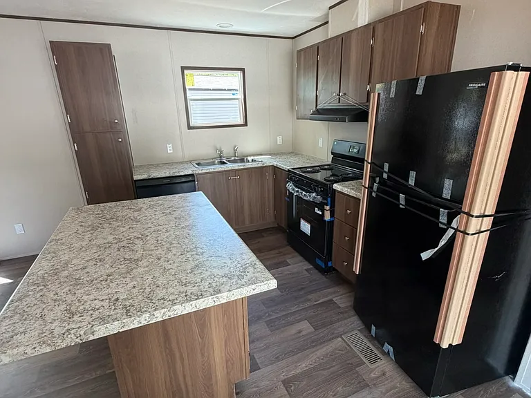 125 Dogwood St #320 — Photo 2