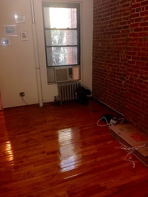 Rented by Urban Real Estate Inc | media 45