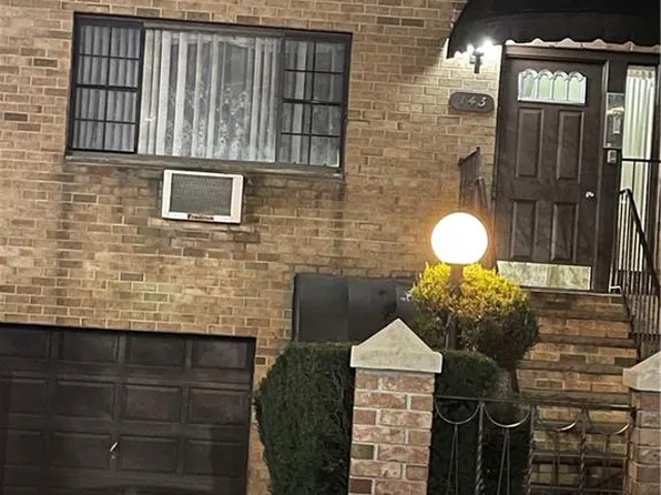 143 Bay 20th Street image 1 of 11