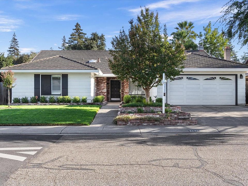 1st image of 2632 Meadow Lake Dr