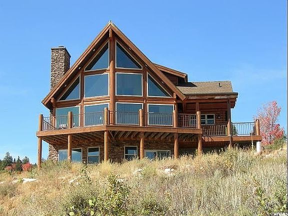 2nd image of 321 S Huckleberry Cir