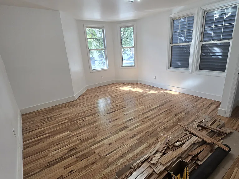 108 S 6th St #G1 — Photo 4