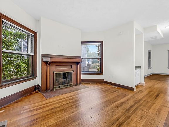3rd image of 1848 E 89th St #102