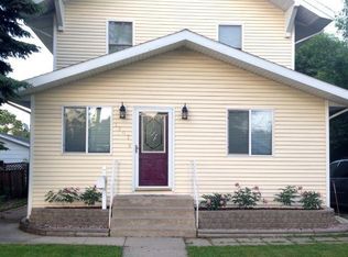 1307 S 1st St, Aberdeen, SD 57401
