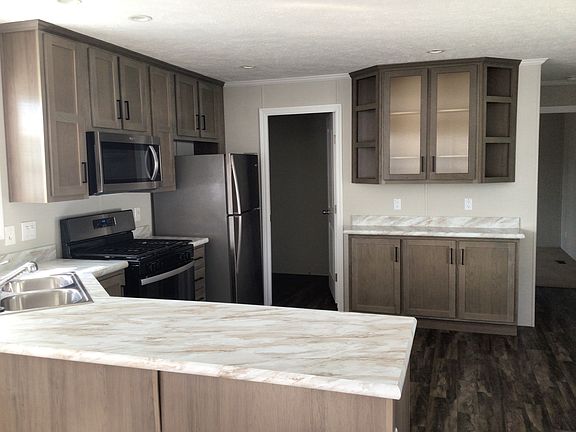 2nd image of 86 Brookside Mnr #86