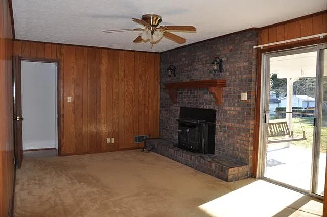 1145 Lanford Dr — Photo 6