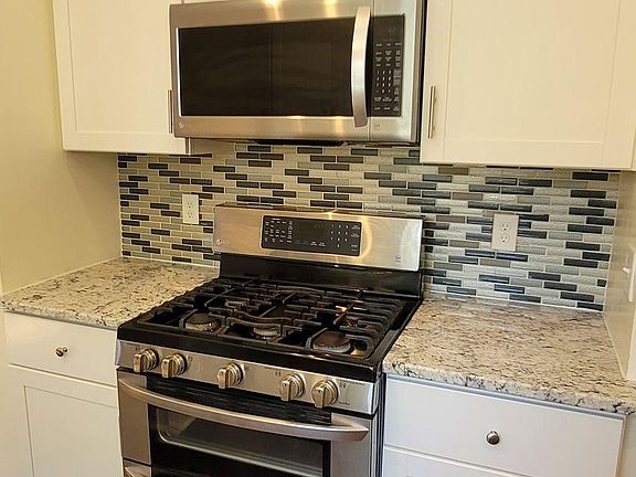 5th image of 4705 Minnehaha Ave