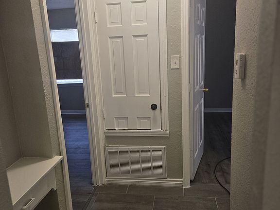 4th image of 2038 Deer Path Dr #2038