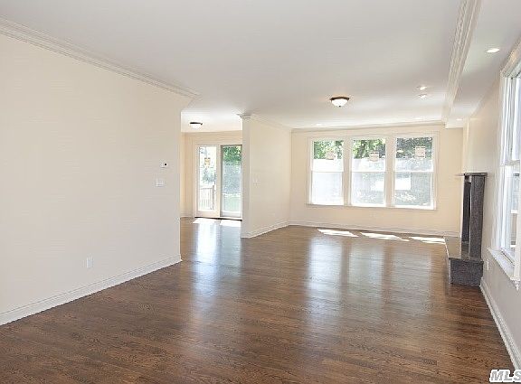 2nd image of 6 Diamond Dr