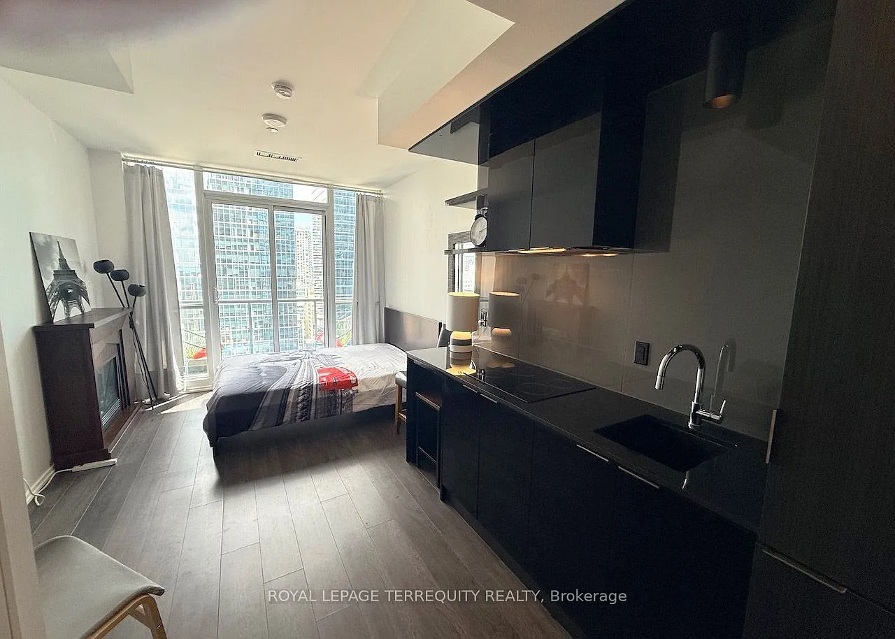 1 bed, $2,000 — Photo 2