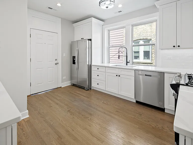 4834 N Springfield Ave #2 — Photo 26