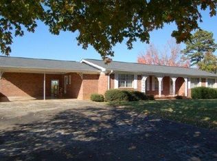 225 Fowler St, Vonore, TN 37885