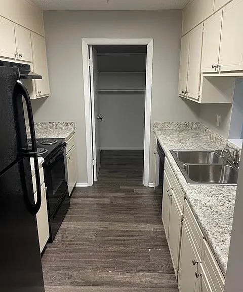 105 Villa North Ct — Photo 5