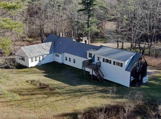 35 Stevens Rd, Cavendish, VT 05142