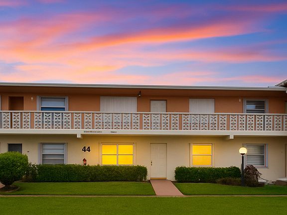 5th image of 1850 NW 18th Street #103