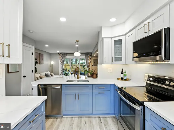 8115 Kingsway Ct #264, Springfield, VA 22152