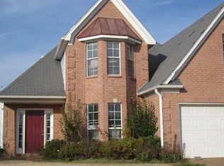 6402 Persimmon View Dr, Bartlett, TN 38135