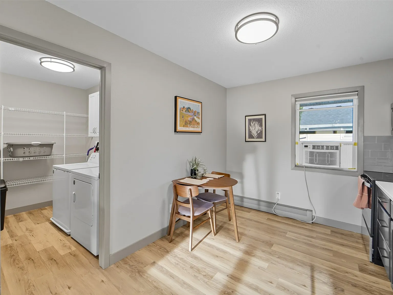 2 bed, 1.0 bath, 784 sqft, $1,749 — Photo 4