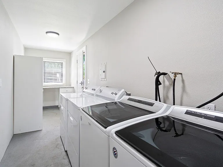 260 N Fulton St #260 — Photo 18