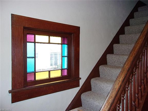 3rd image of 329 E Park Ave