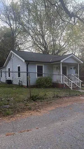 819 Chestnut St Photo 1