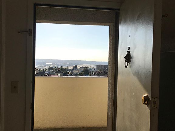 2nd image of 2400 6th Ave Unit 1002