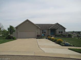 2530 Enclave St NW, Uniontown, OH