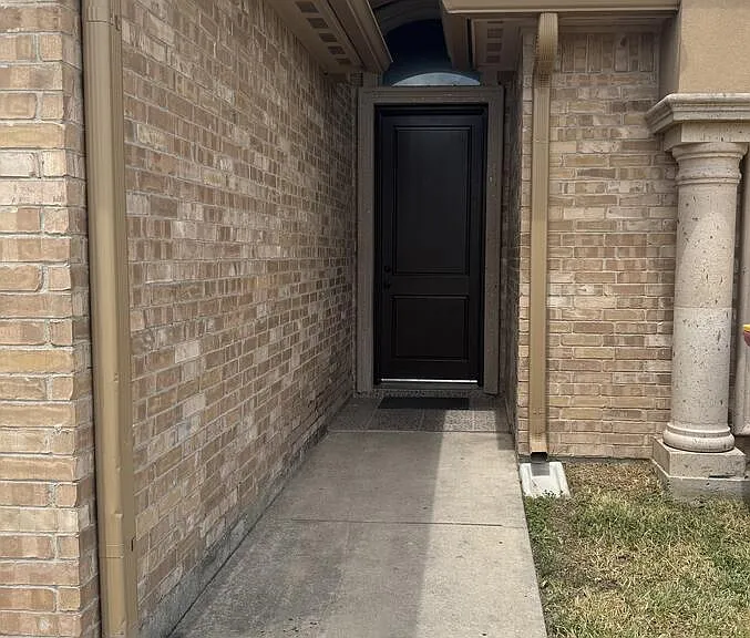 6713 Garden Woods Ave #B — Photo 2