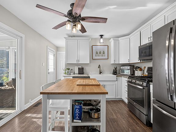 2nd image of 428 Kenyon Ave