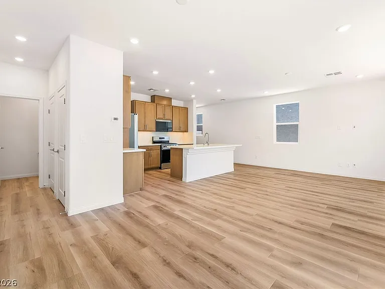 9243 Broome Ct — Photo 4