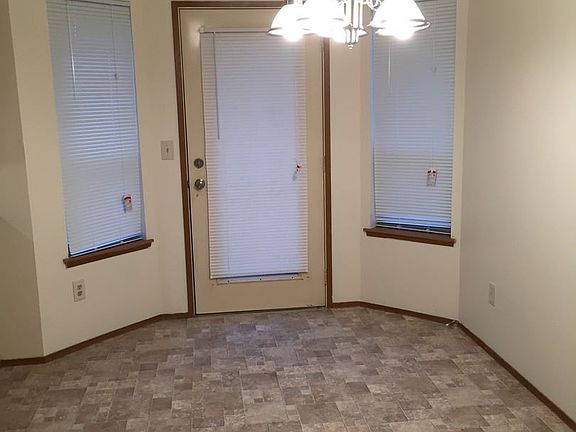 4th image of 5209 61st St NE #B