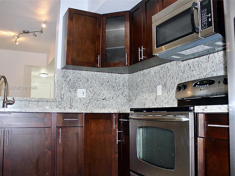 2548 Centergate Dr #107 — Photo 2