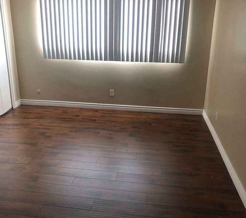 1st image of 700 Glenway Dr APT 3