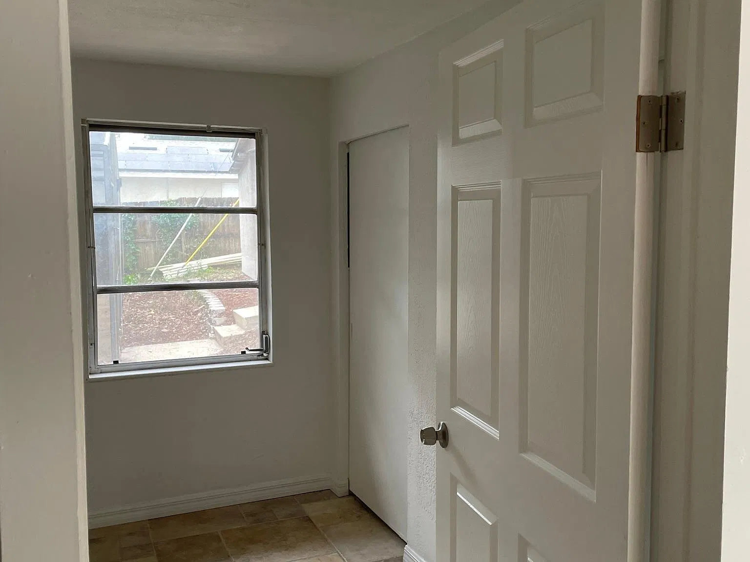 2 bed, 1058 sqft, $3,200 — Photo 4