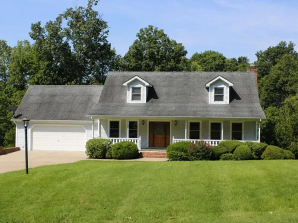 615 W Dogwood Dr, Kuttawa, KY 42055